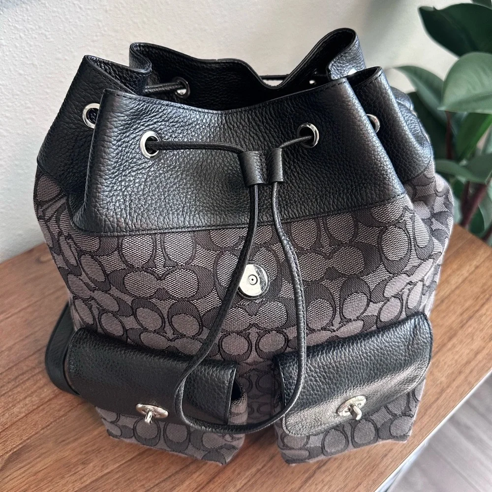 Coach Billie Backpack In Signature Jacquard - Excellent Condition! - Picture 6 of 13